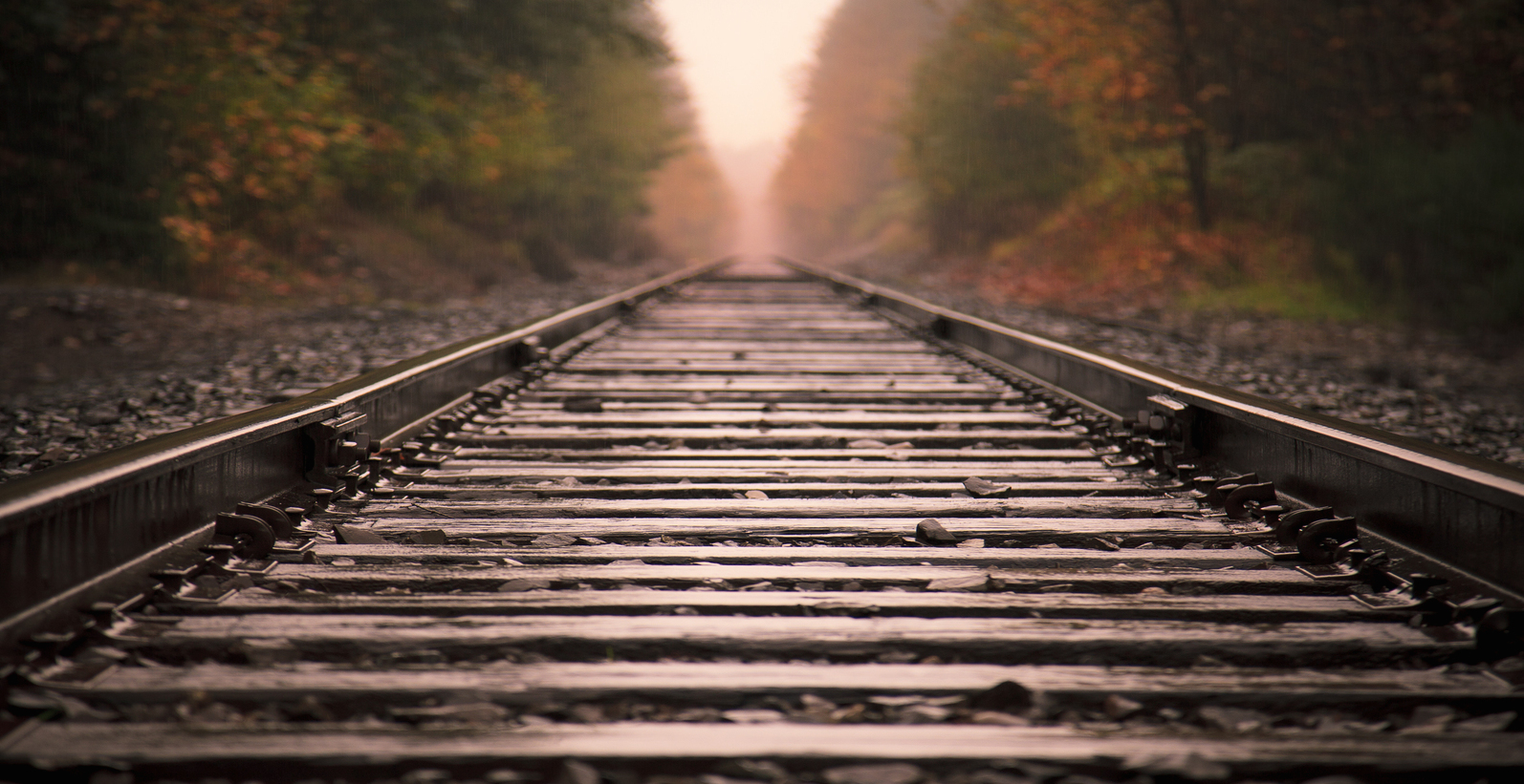 Railroad Industry Outlook Report for 2015 | AQT Solutions